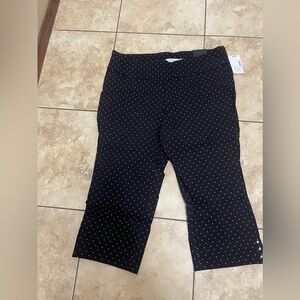 ❄️TAKE 50% OFF LIST PRICE❄️ NWT Ricki’s capris